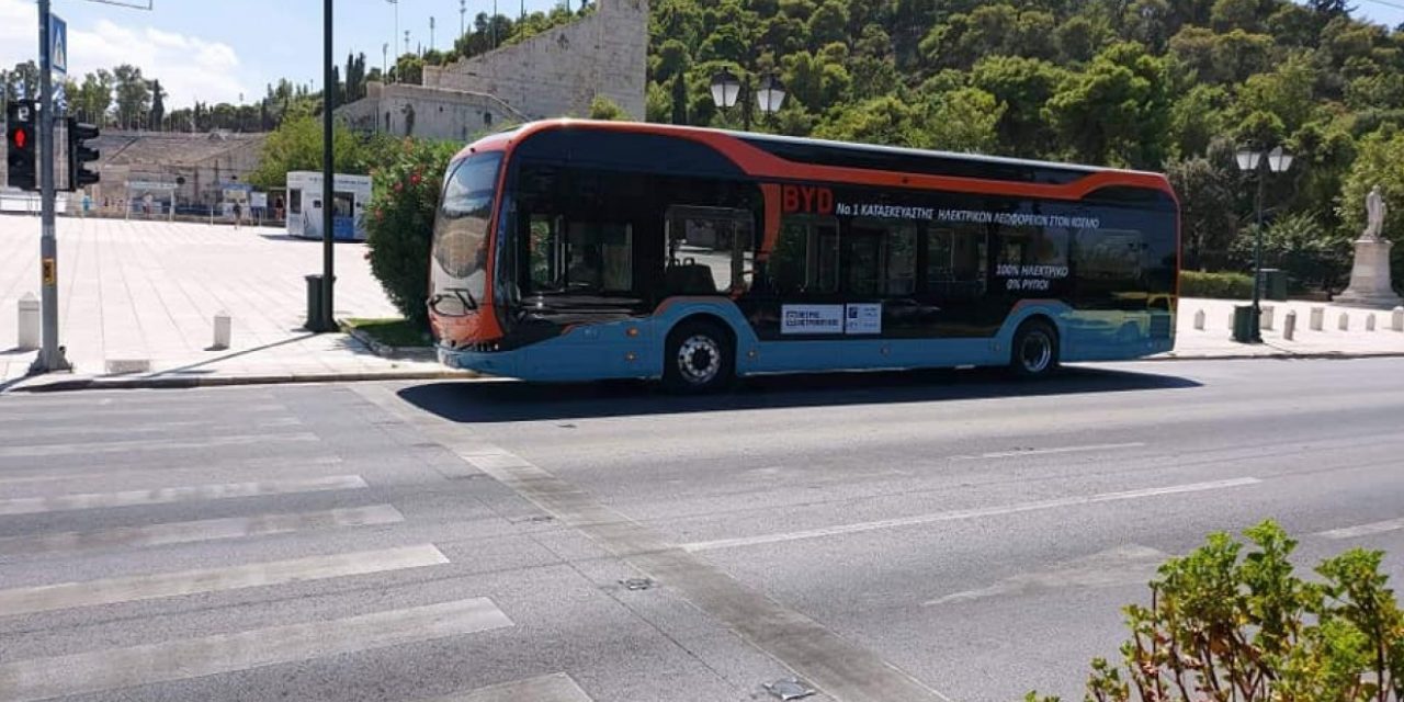 Στους δρόμους της Αθήνας για δοκιμαστικά δρομολόγια το πρώτο ηλεκτρικό λεωφορείο